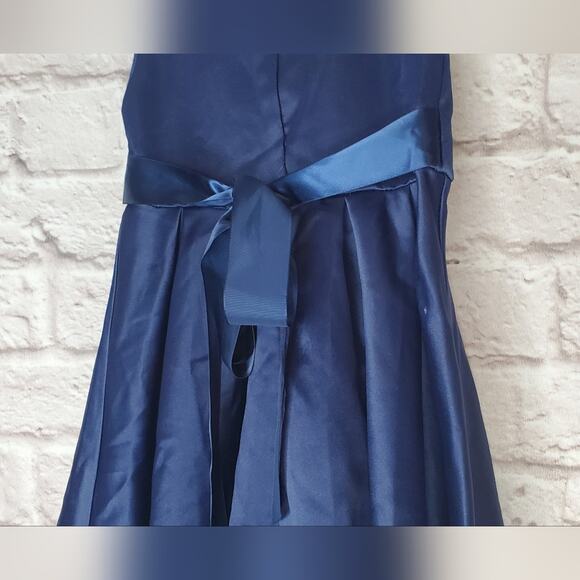 Trish Scully Child dress size 4 blue floral - Picture 5 of 7